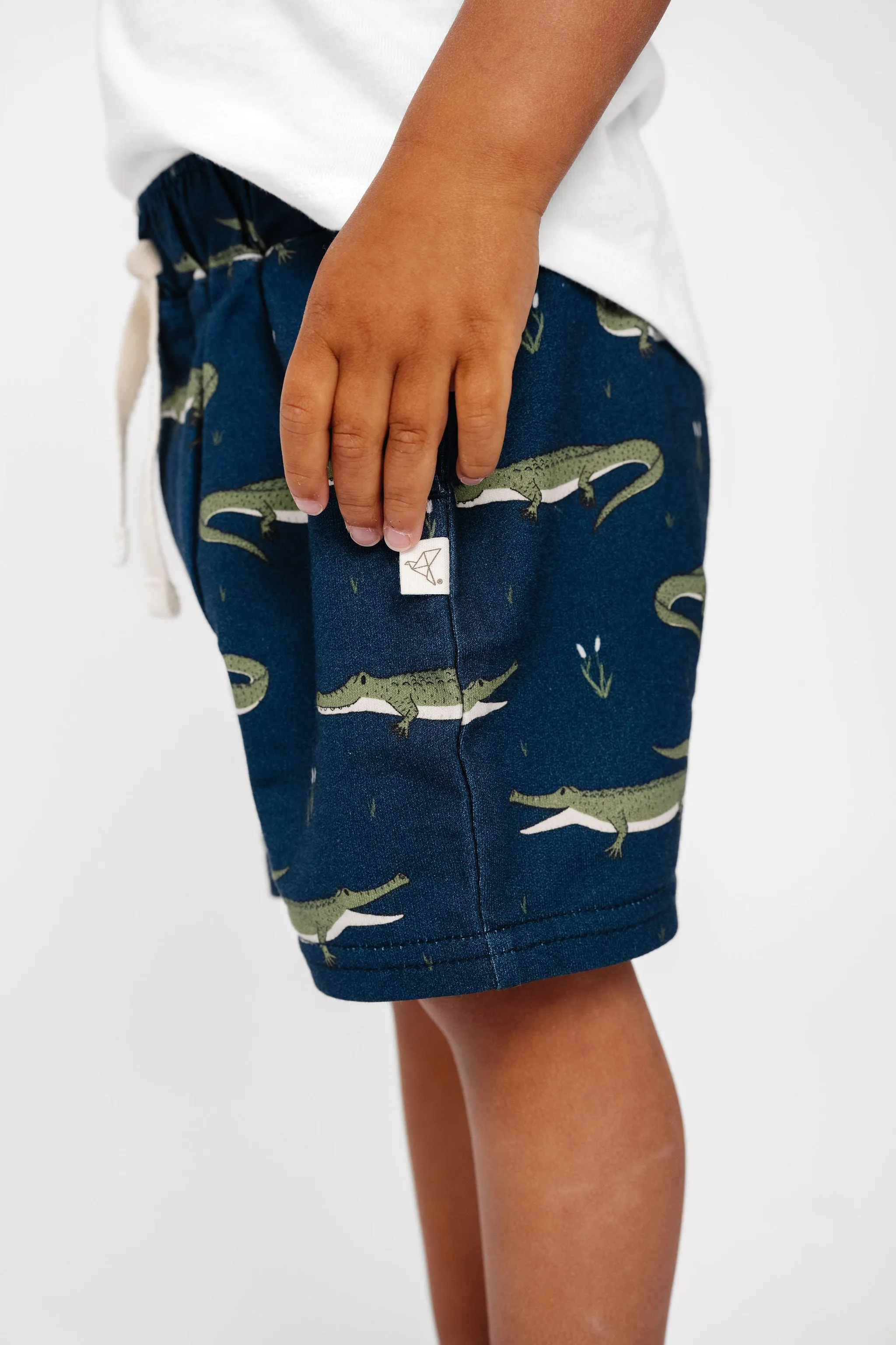 Play Short - Lyle