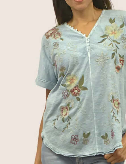 Reve Embroidered Tee