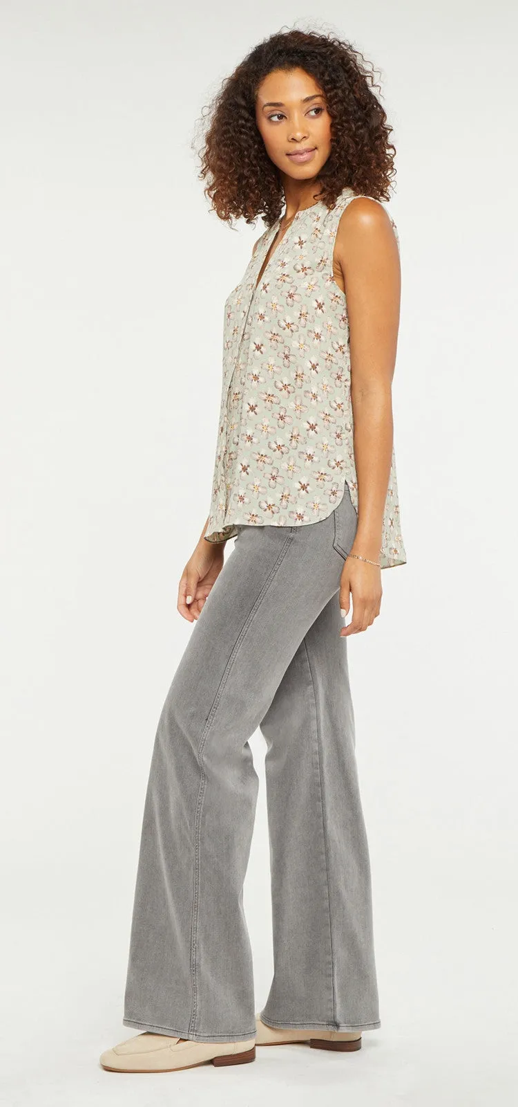Sleeveless Pintuck Floral Print | Fox Cove