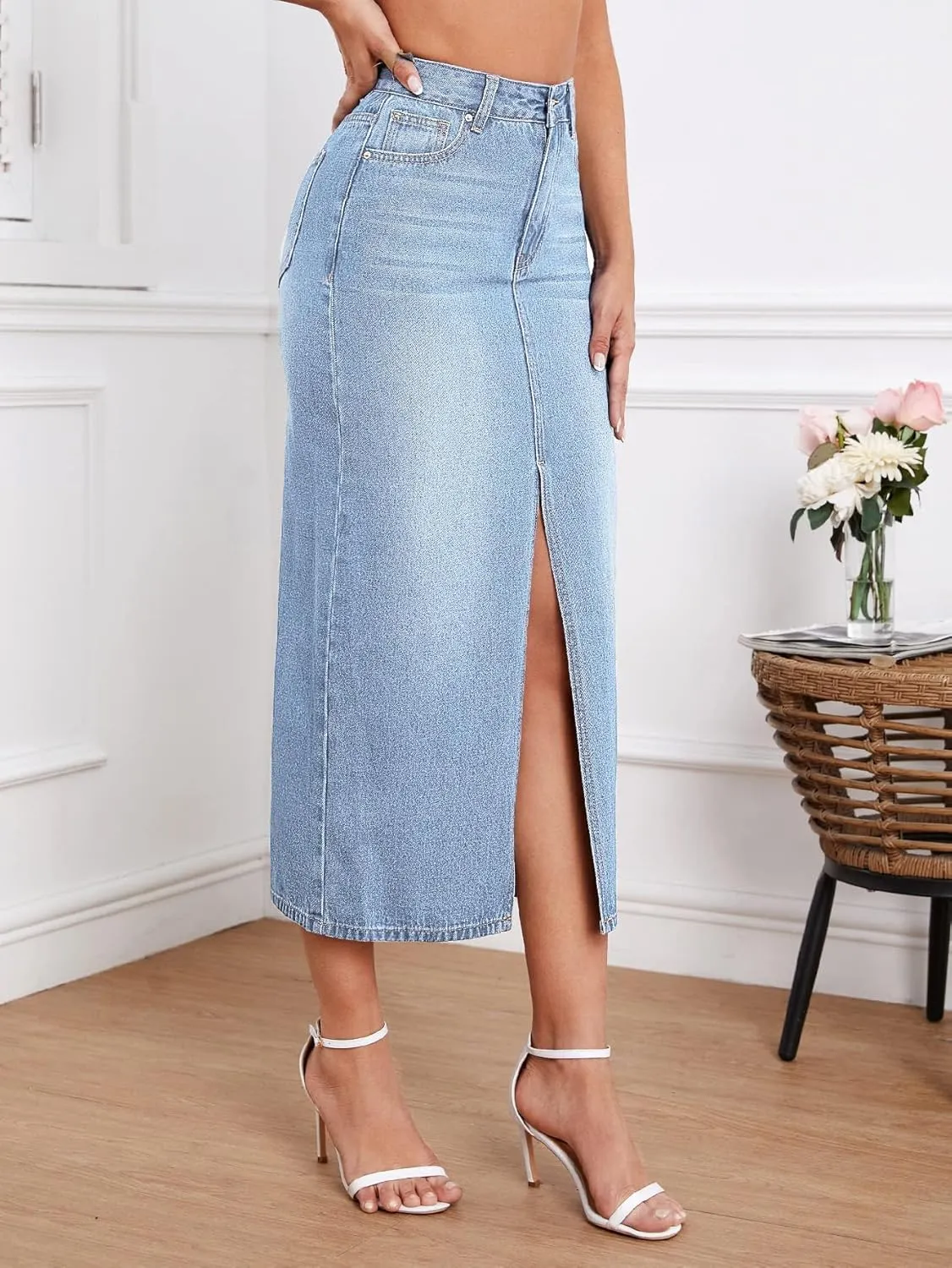 Stylish Women's Stretch Denim Skirt Mid-Length Comfortable & Curve-Hugging with Center Slit