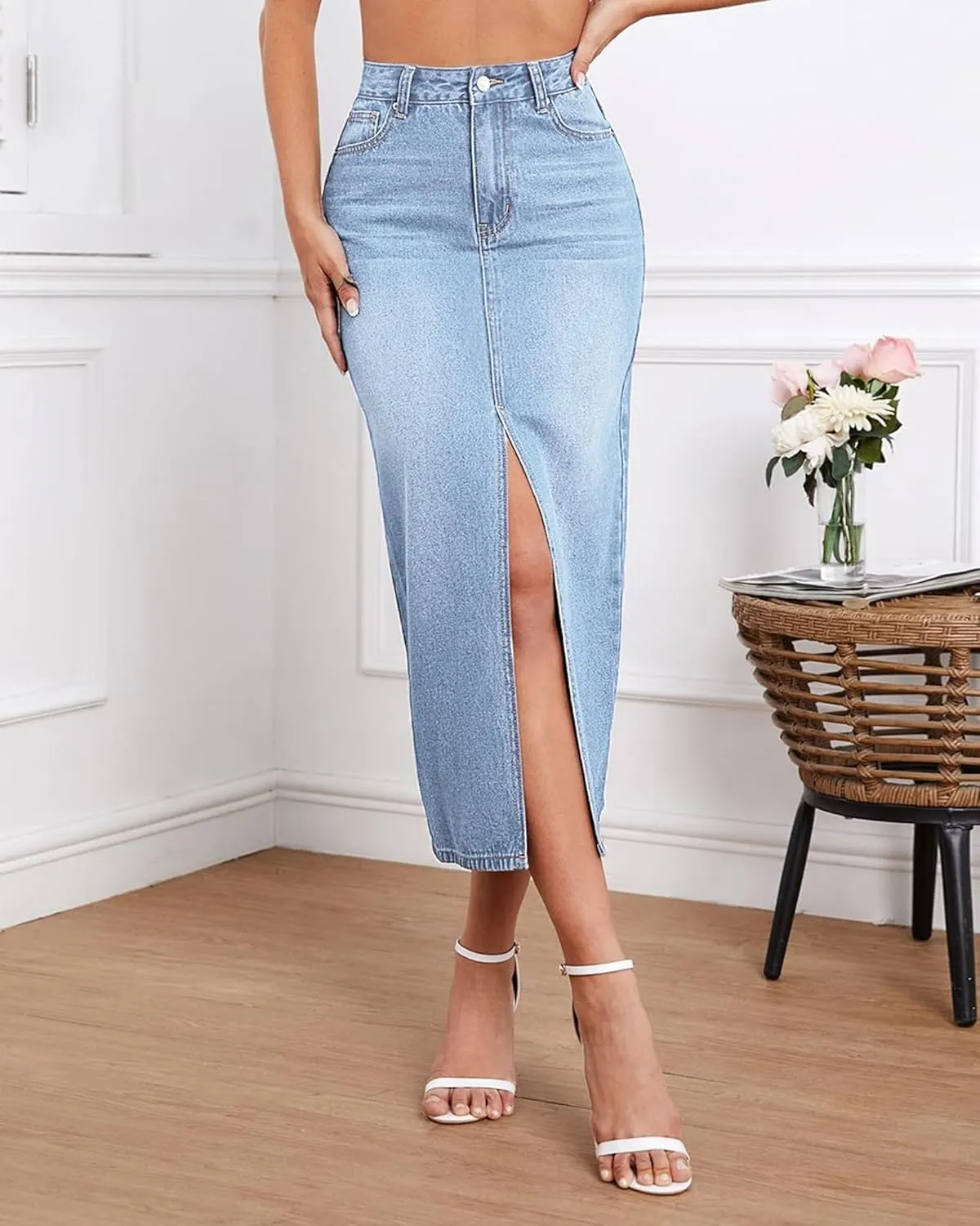 Stylish Women's Stretch Denim Skirt Mid-Length Comfortable & Curve-Hugging with Center Slit