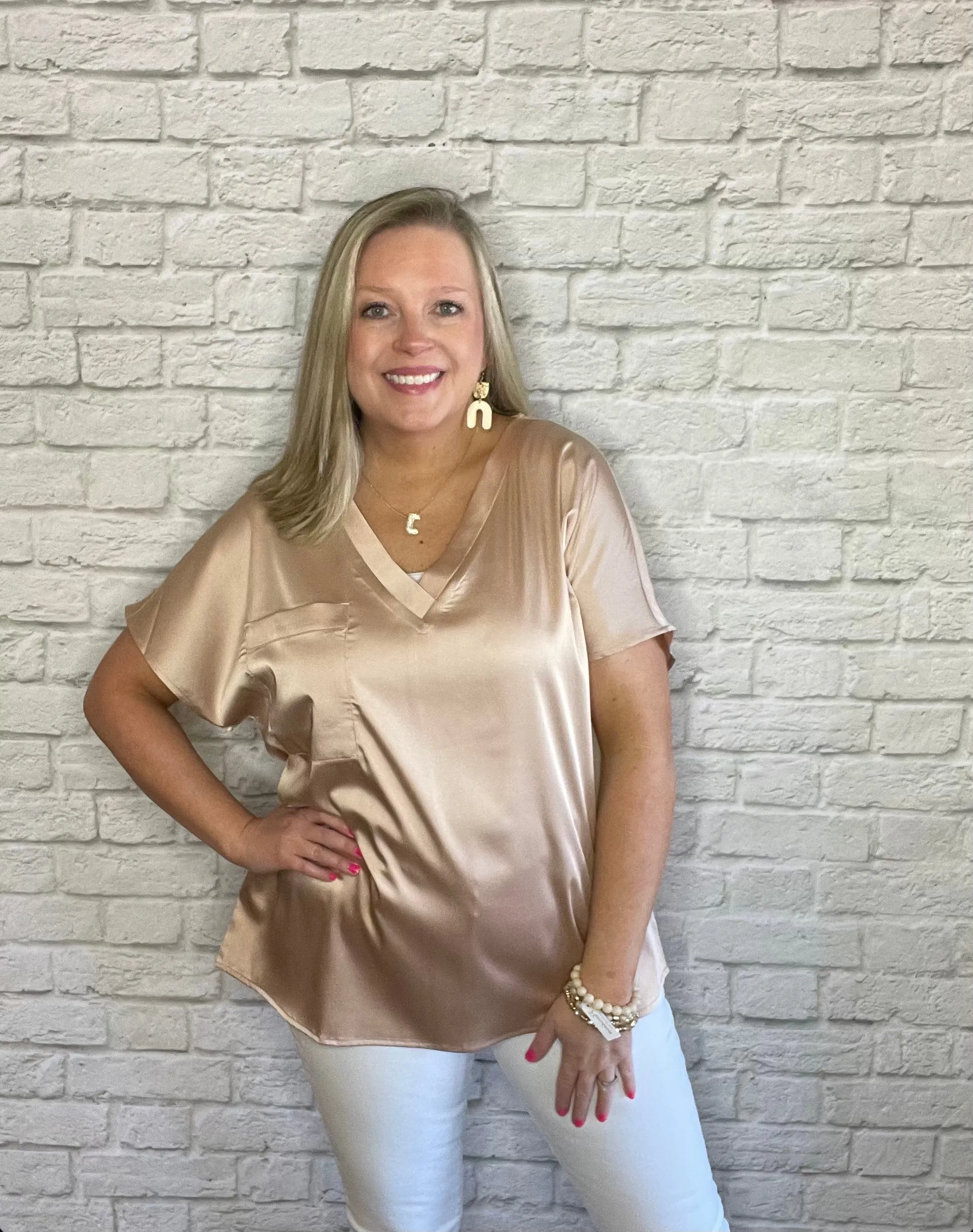V-NECK POCKET DETAIL SATIN TOP IN BLUSH