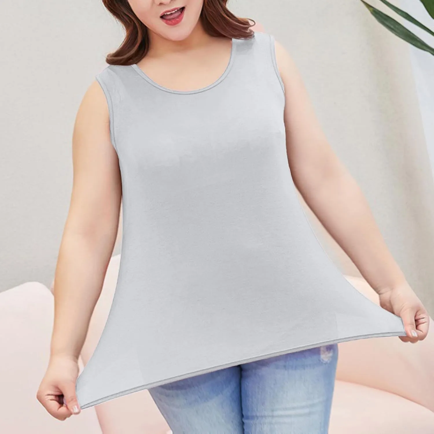 Women's Plus Size Round Neck Tank Tops Sleeveless Solid Color Tee Shirts Casual Loose 2025 Summer Lightweight Clothes