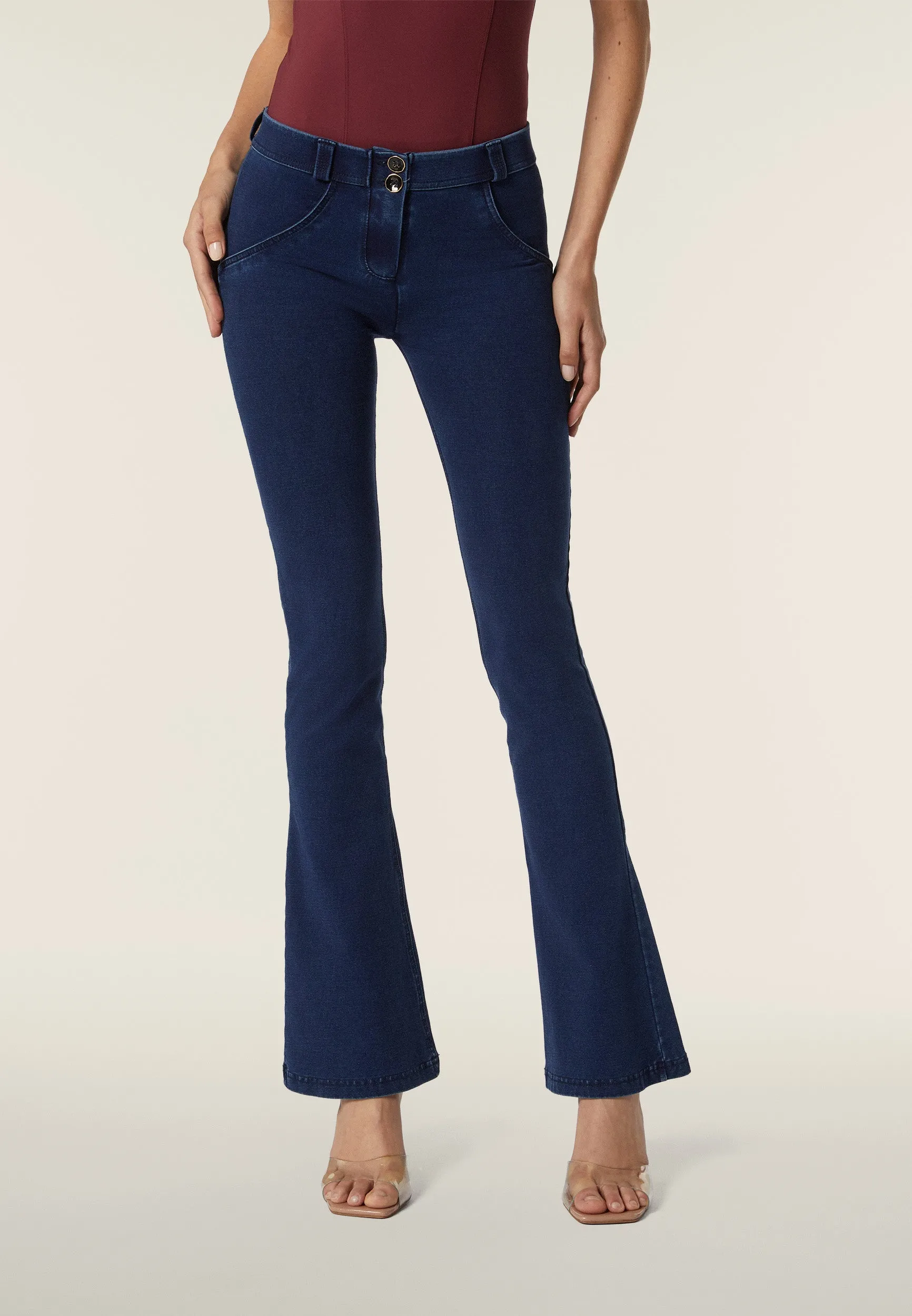 WRUP47RF412-J0B  Subtle Flared WR.UP® Jeans